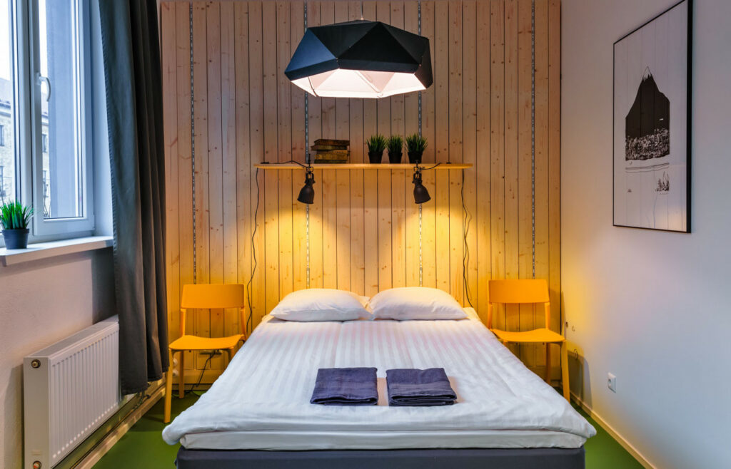 Hektor_hostel_double_bed-1400x900