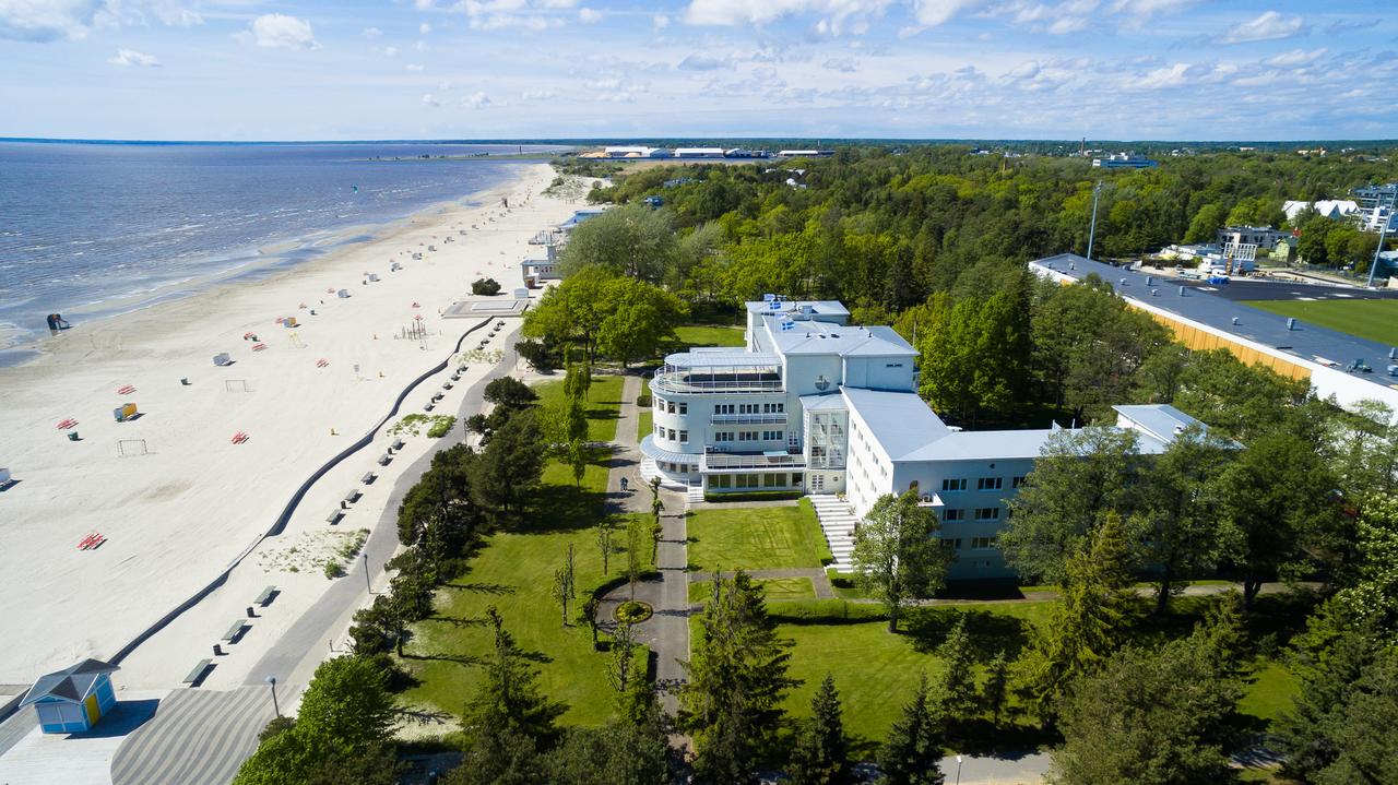 Hunnitu vaade ja maitsemeelte paitus – Pärnu Rannahotell